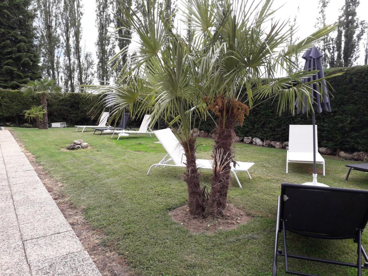 Domaine De L'Orisse Hotell Varennes-sur-Allier Exteriör bild