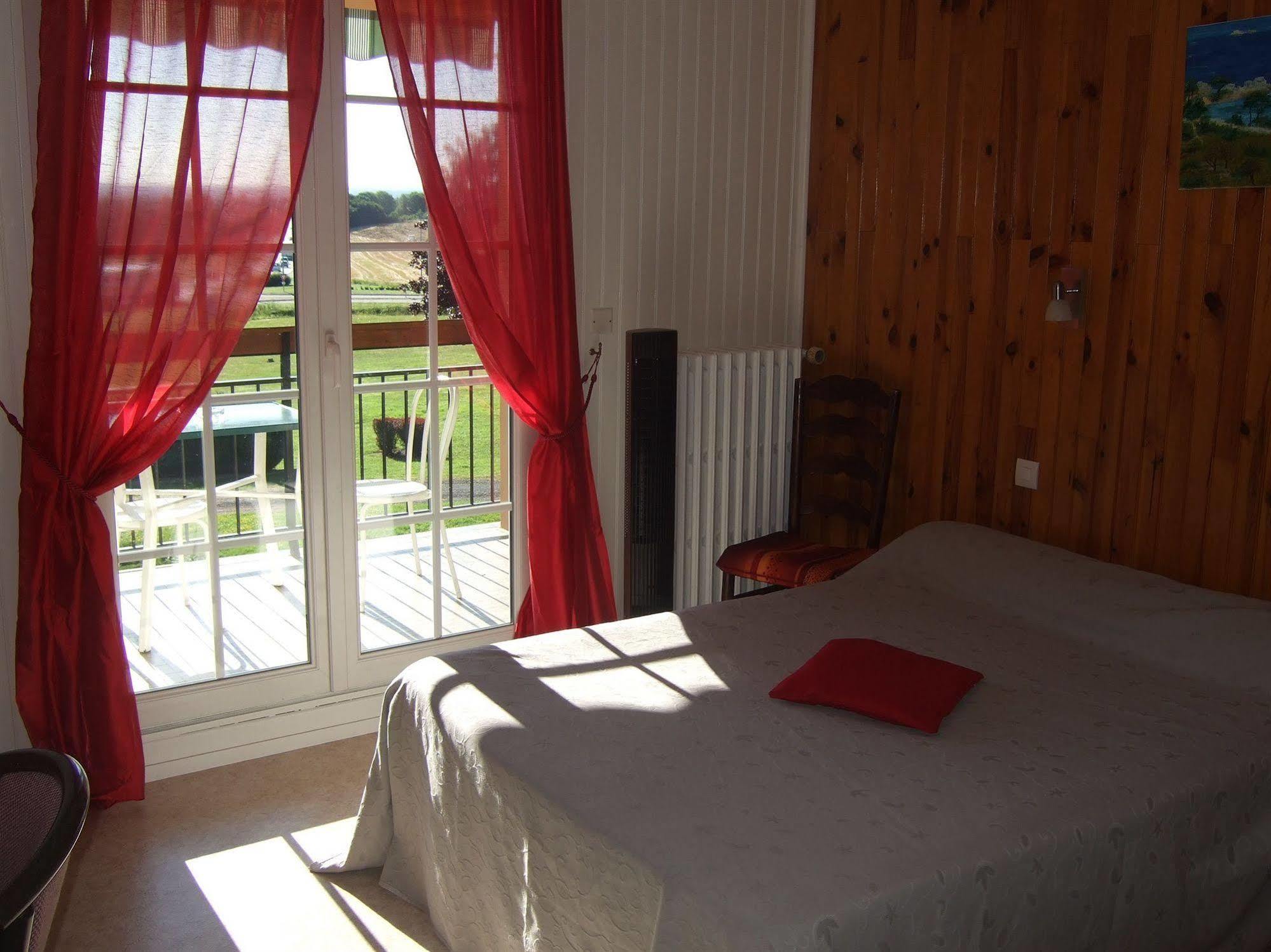 Domaine De L'Orisse Hotell Varennes-sur-Allier Exteriör bild